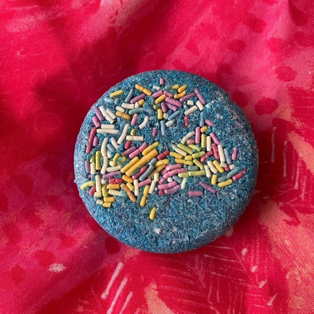 * NEW * Lush Poole Shampoo Bar - Lush Kitchen Exclusive